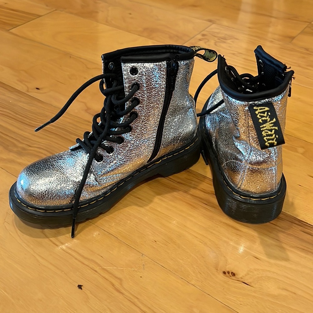 Kids Dr Martens (Doc Martens) – size one